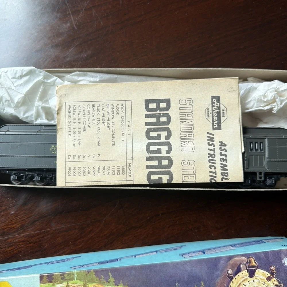 HO scale Athearn New York Central standard diner w/clerestory roof VTG In‎ Box